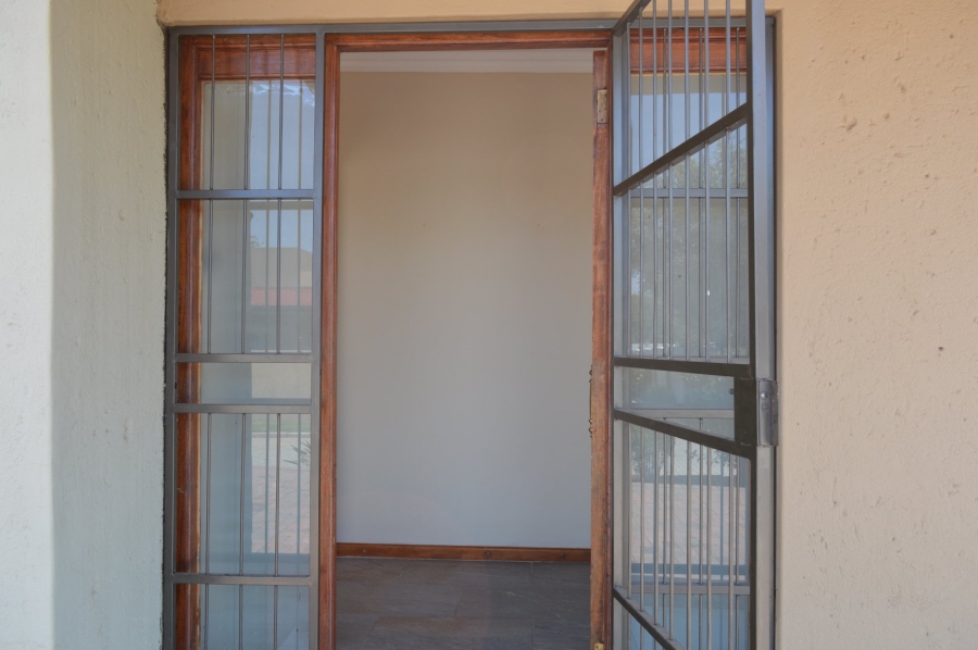 3 Bedroom Property for Sale in Wilkoppies North West
